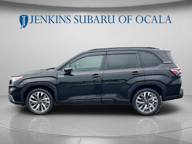 Used 2025 Subaru Forester Touring AWD/4WD image 6