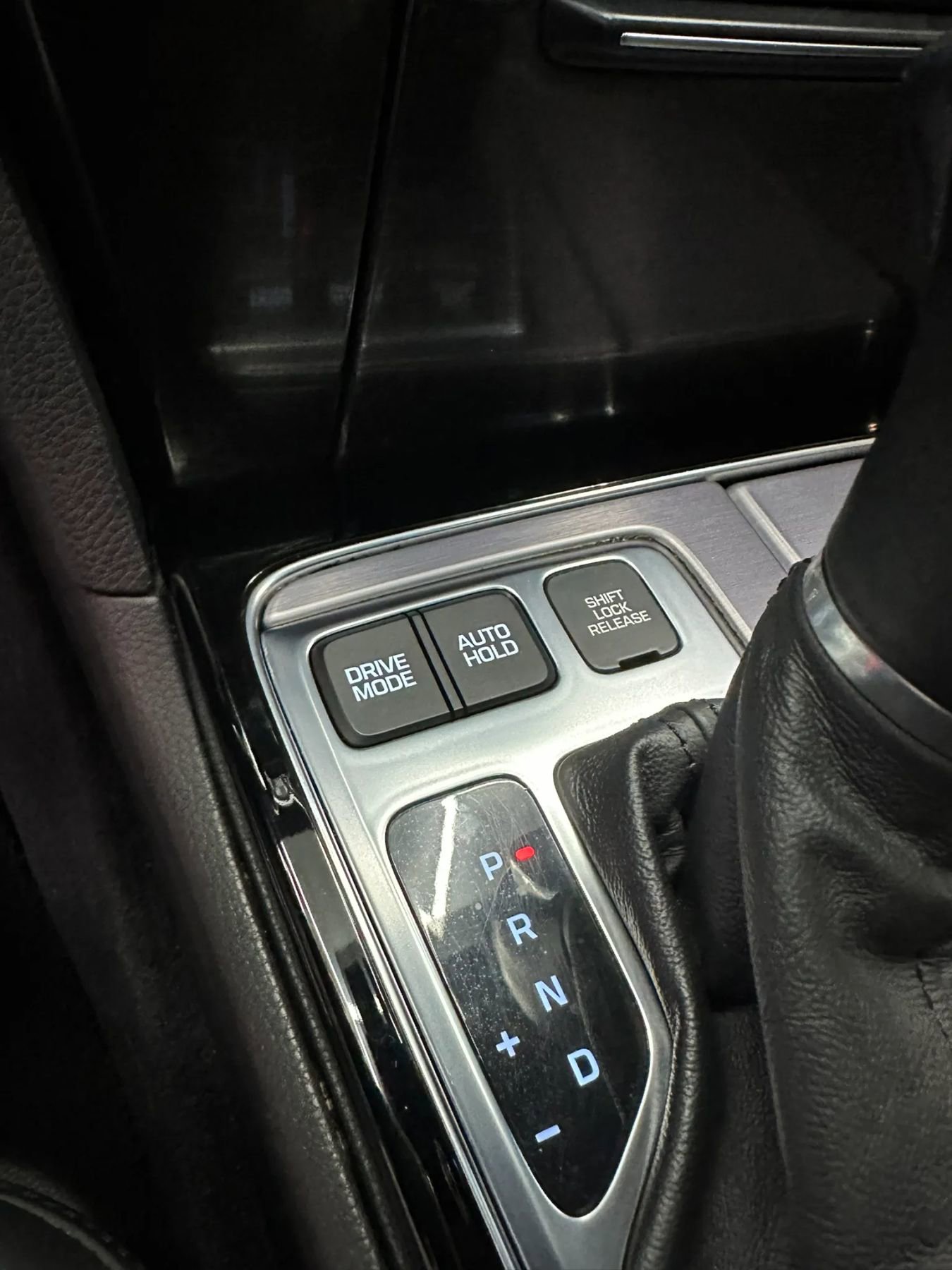 Used 2015 Hyundai Equus Signature RWD image 23