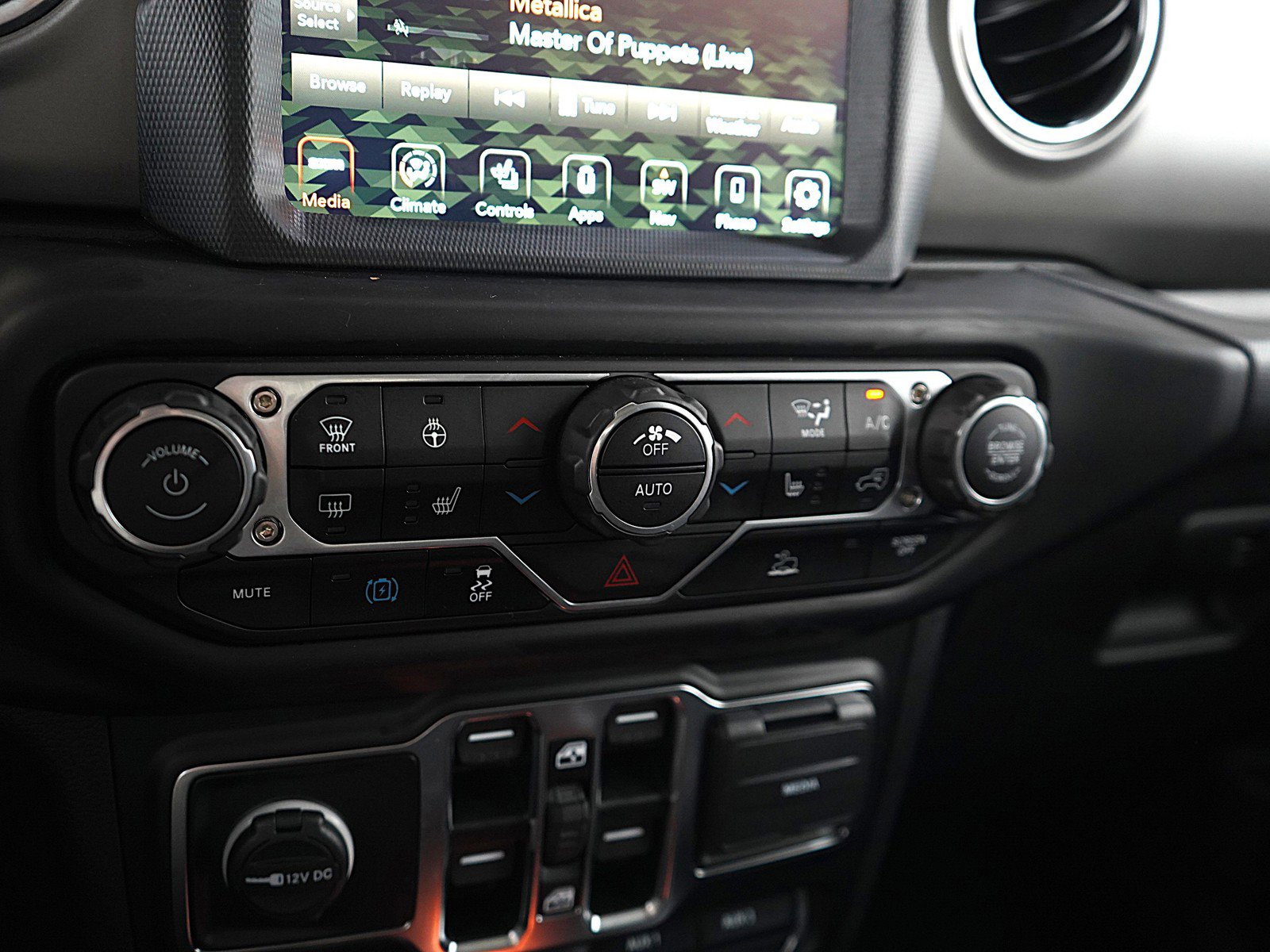 Used 2023 Jeep Wrangler Unlimited Rubicon 4xe w/ Cold Weather Group image 21