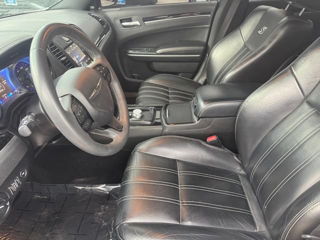 Used 2023 Chrysler 300 S RWD image 10