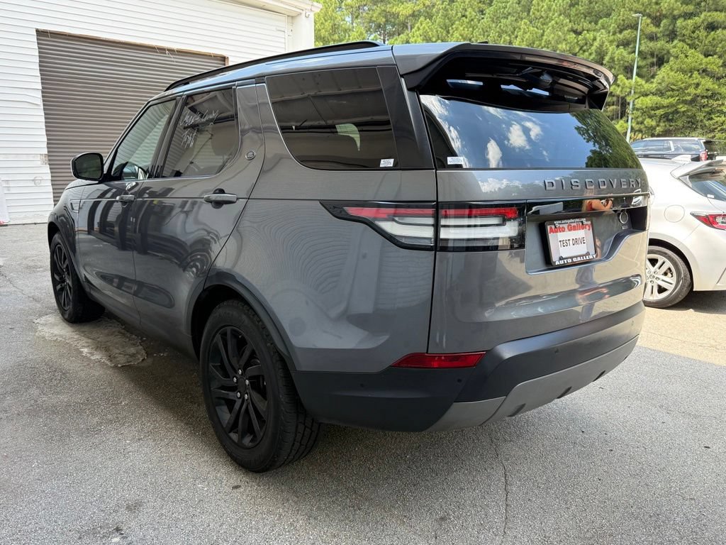 Used 2017 Land Rover Discovery SE AWD/4WD image 5