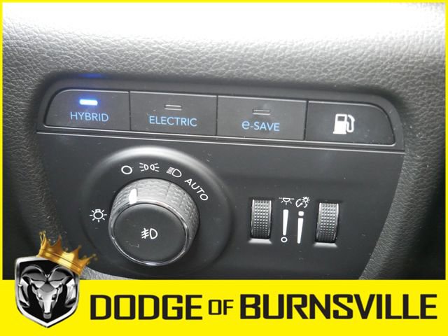 Used 2022 Jeep Grand Cherokee Overland w/ Luxury Tech Group IV image 24