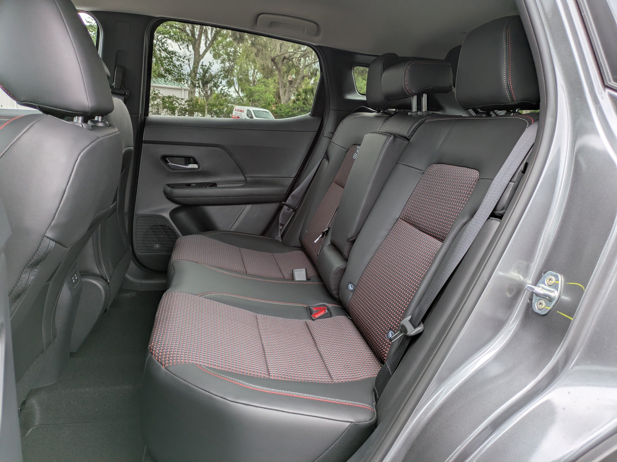 New 2026 Nissan Kicks SR FWD image 14