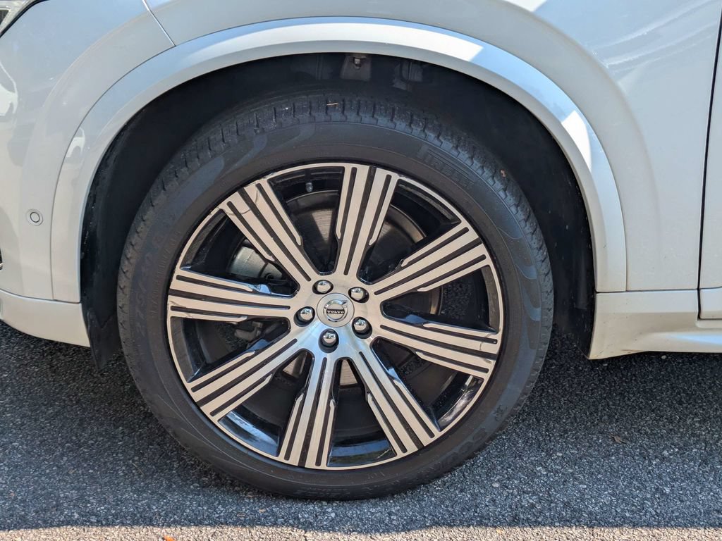 Used 2023 Volvo XC90 B6 Ultimate w/ Protection Package Premier AWD/4WD image 11