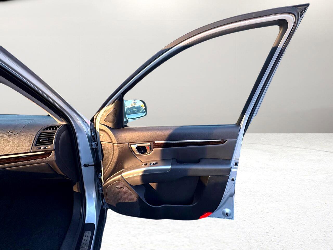 Used 2011 Hyundai Santa Fe Limited image 29