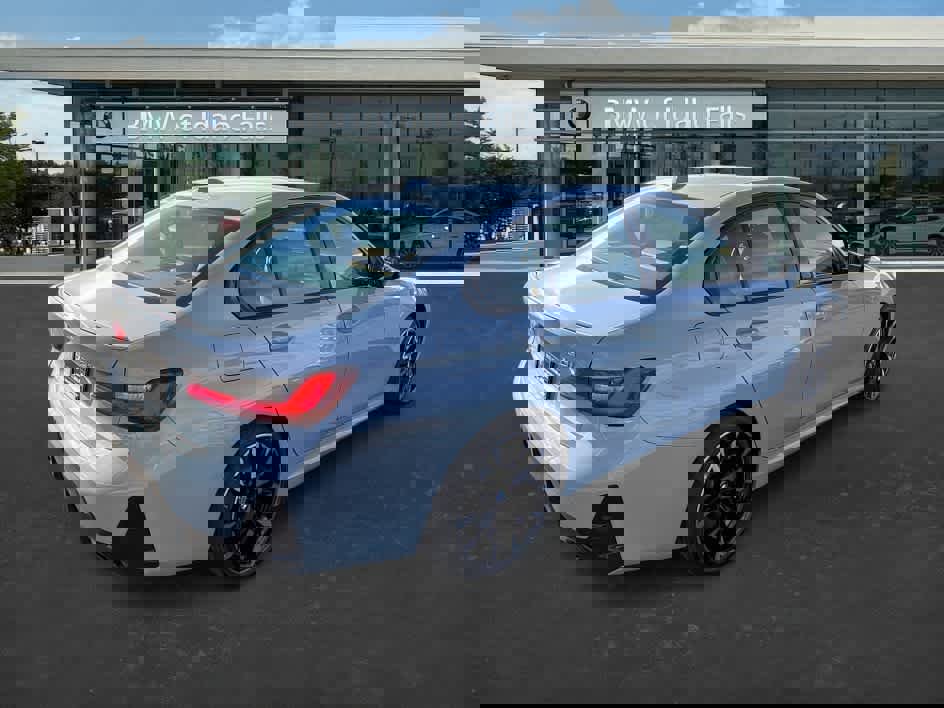 Used 2026 BMW 330i xDrive Sedan w/ M Sport Package image 8