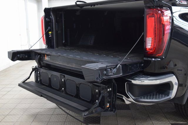 Used 2021 GMC Sierra 1500 SLT w/ SLT Premium Package AWD/4WD image 22