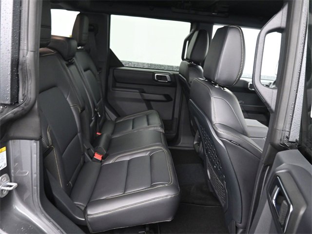 New 2025 Ford Bronco Badlands image 7