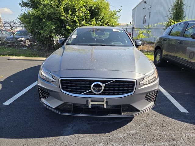 Used 2019 Volvo S60 T8 R-Design AWD/4WD image 2