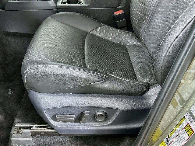 Used 2024 Toyota Tacoma TRD Off-Road w/ TRD Off Road Premium Package AWD/4WD image 28