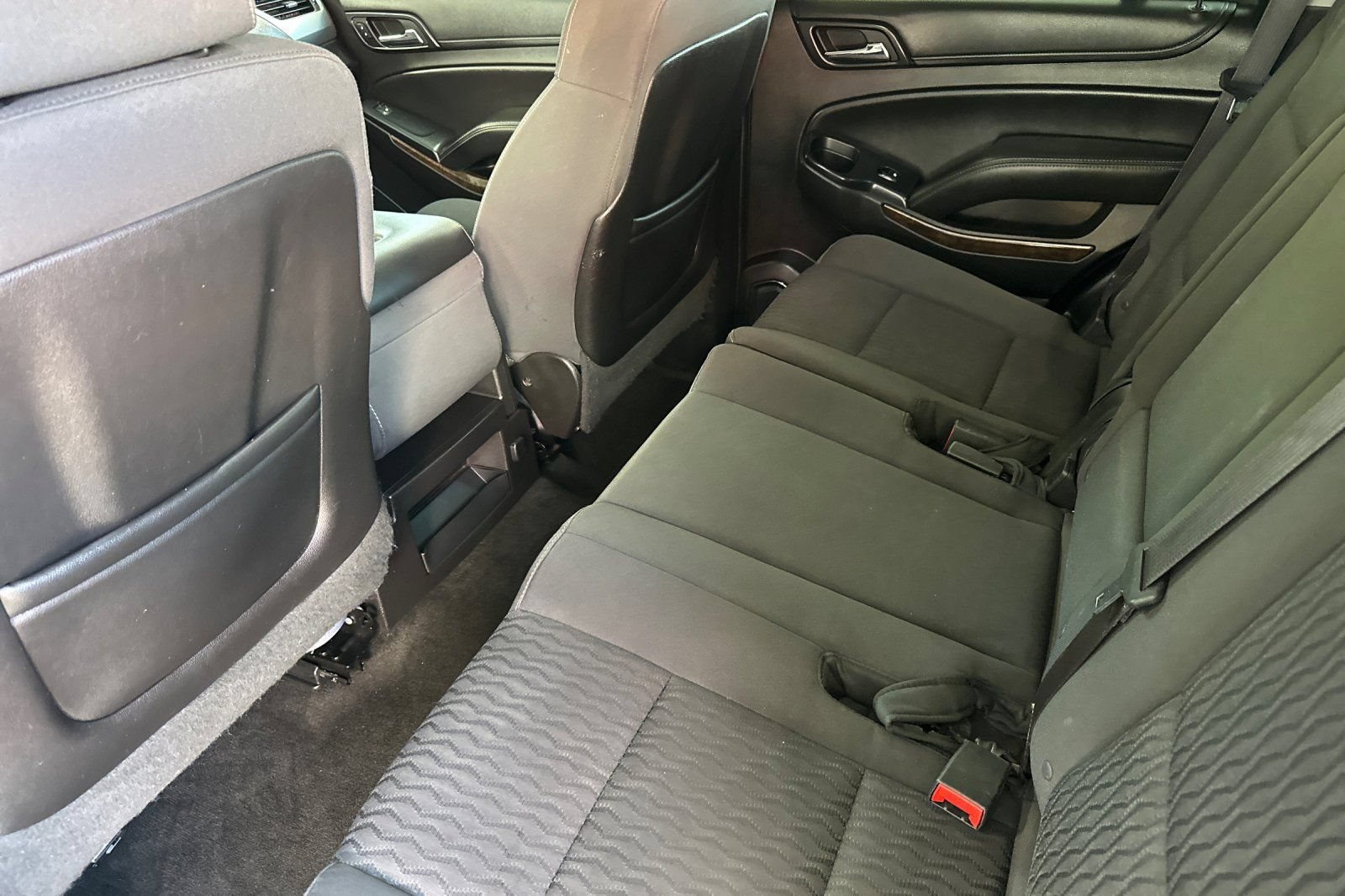 Used 2015 Chevrolet Tahoe LS RWD image 12