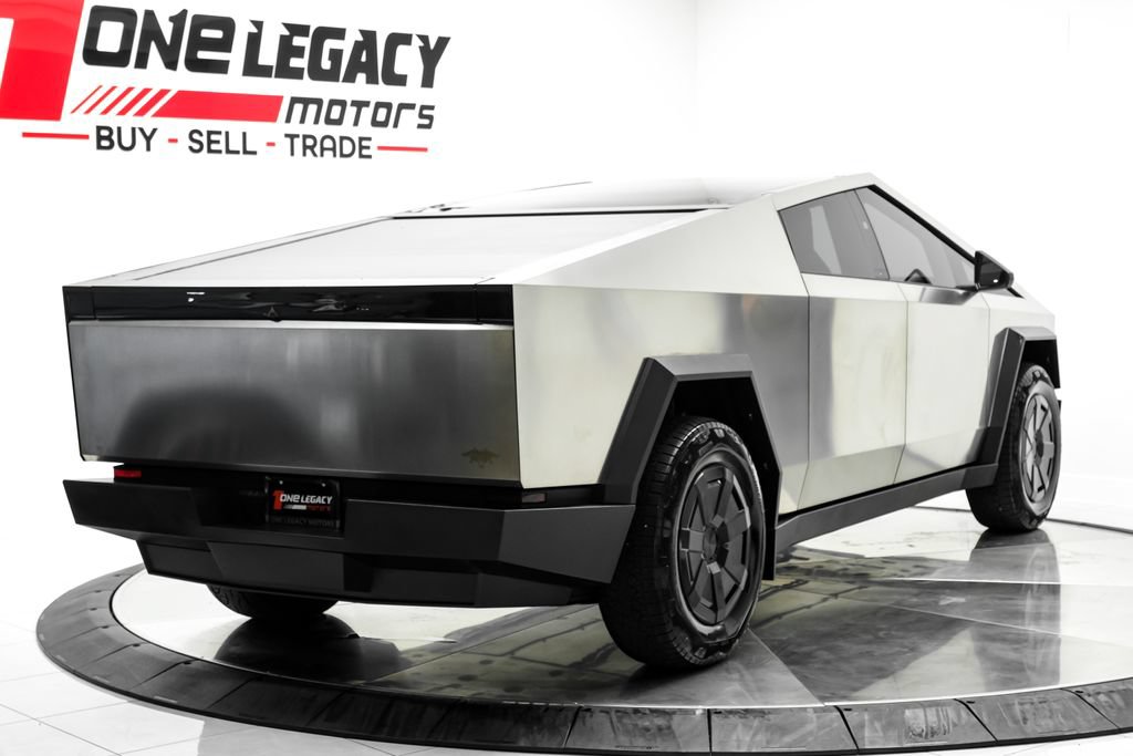 Used 2024 Tesla Cybertruck Cyberbeast AWD/4WD image 9