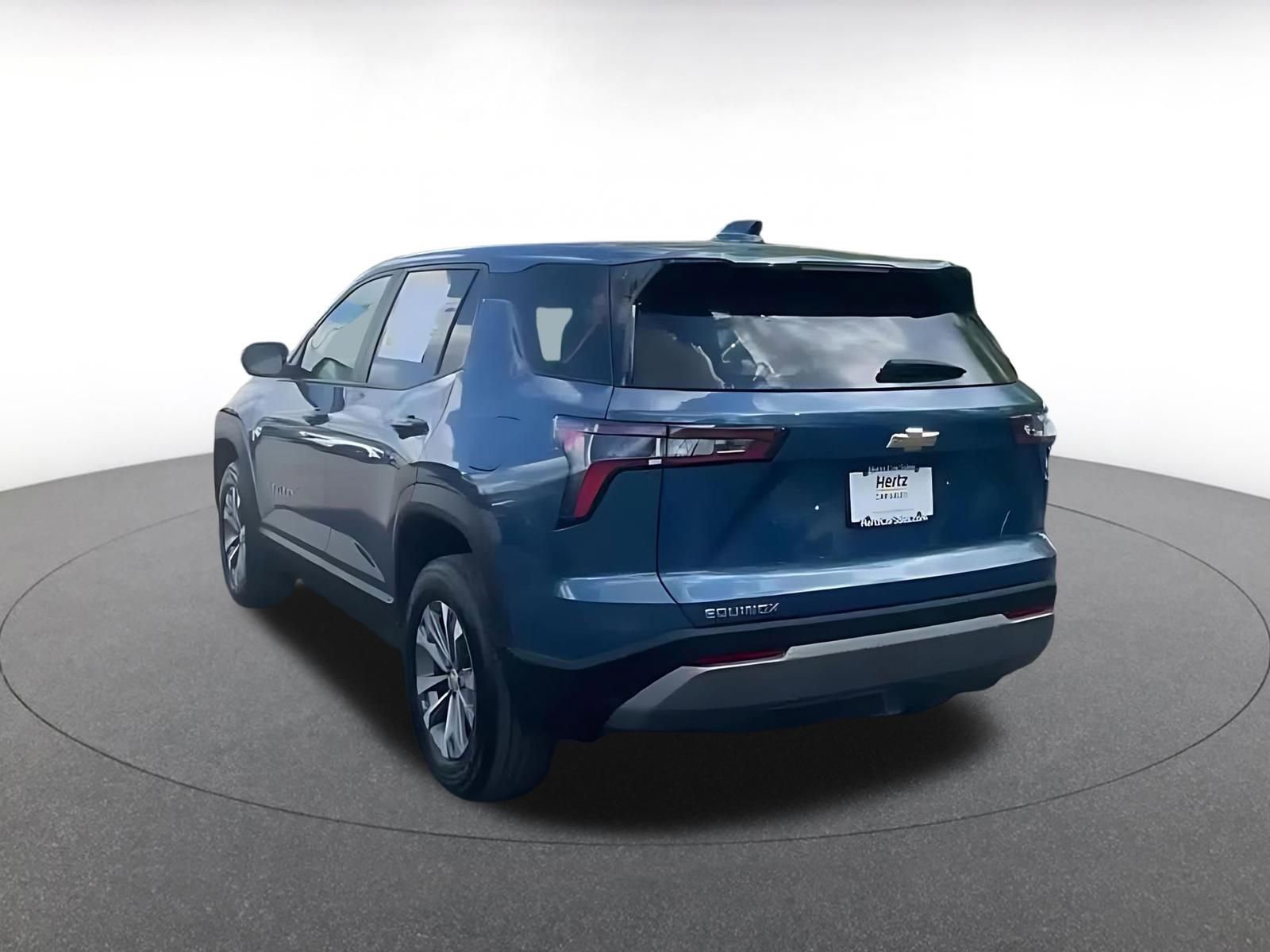 Used 2025 Chevrolet Equinox LT FWD image 11