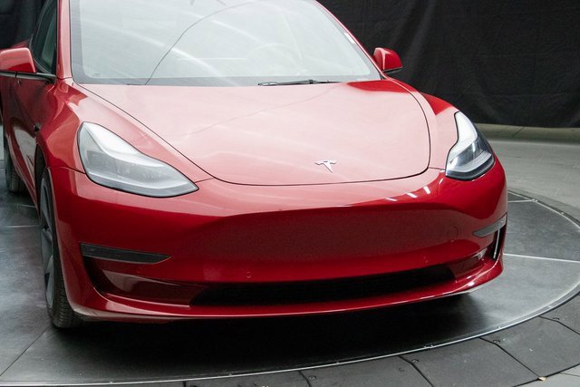 Used 2022 Tesla Model 3 Standard Range image 3