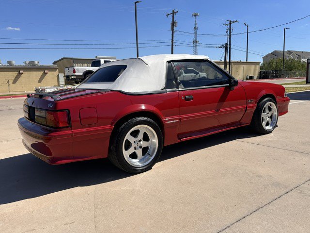 Used 1988 Ford Mustang GT RWD image 5