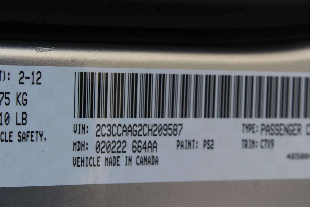 Used 2012 Chrysler 300 RWD image 8
