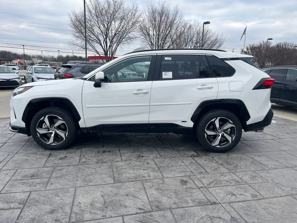 New 2025 Toyota RAV4 SE w/ Weather & Moonroof Package image 2