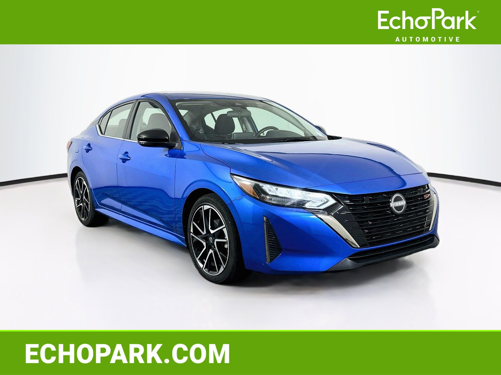 Used 2025 Nissan Sentra SR FWD image 1