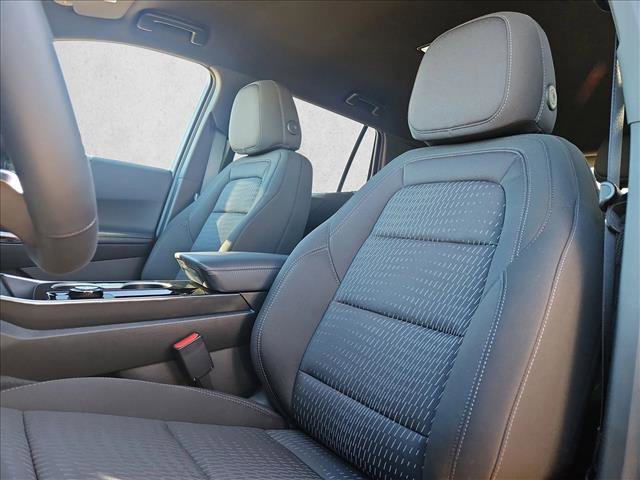 New 2026 Chevrolet Equinox LT w/ Safety and Technology Package image 4