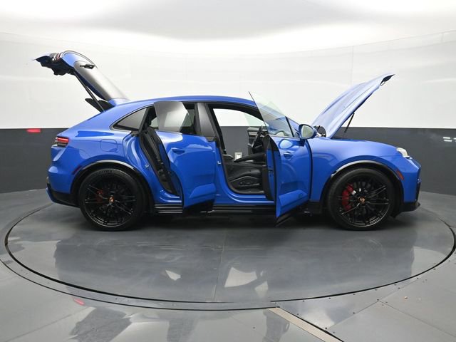 New 2026 Porsche Macan GTS Electric AWD/4WD image 34