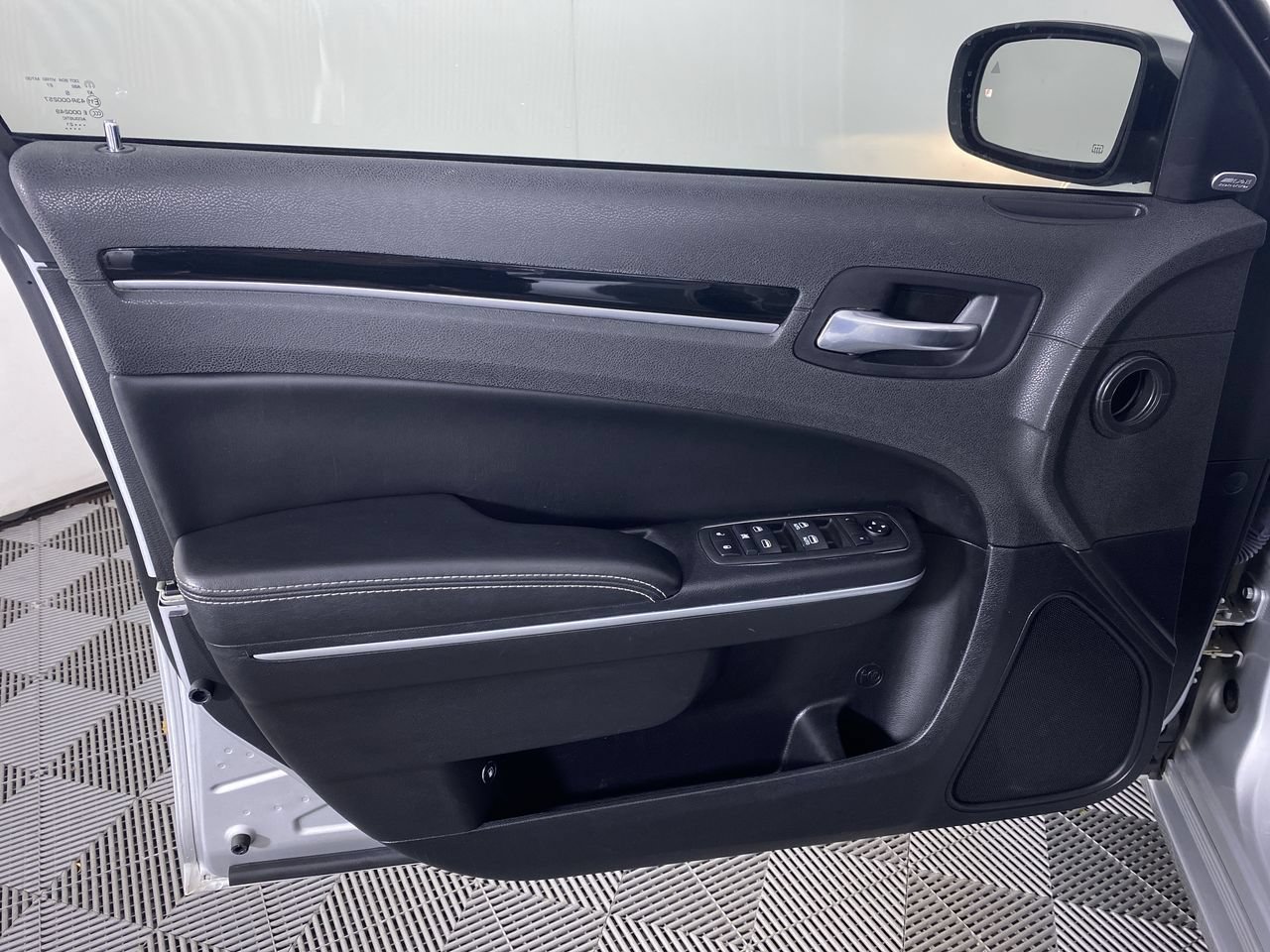 Used 2021 Chrysler 300 S RWD image 12