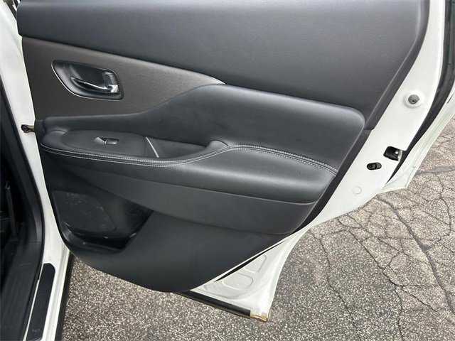 Used 2020 Nissan Murano SL w/ Moonroof Package image 27