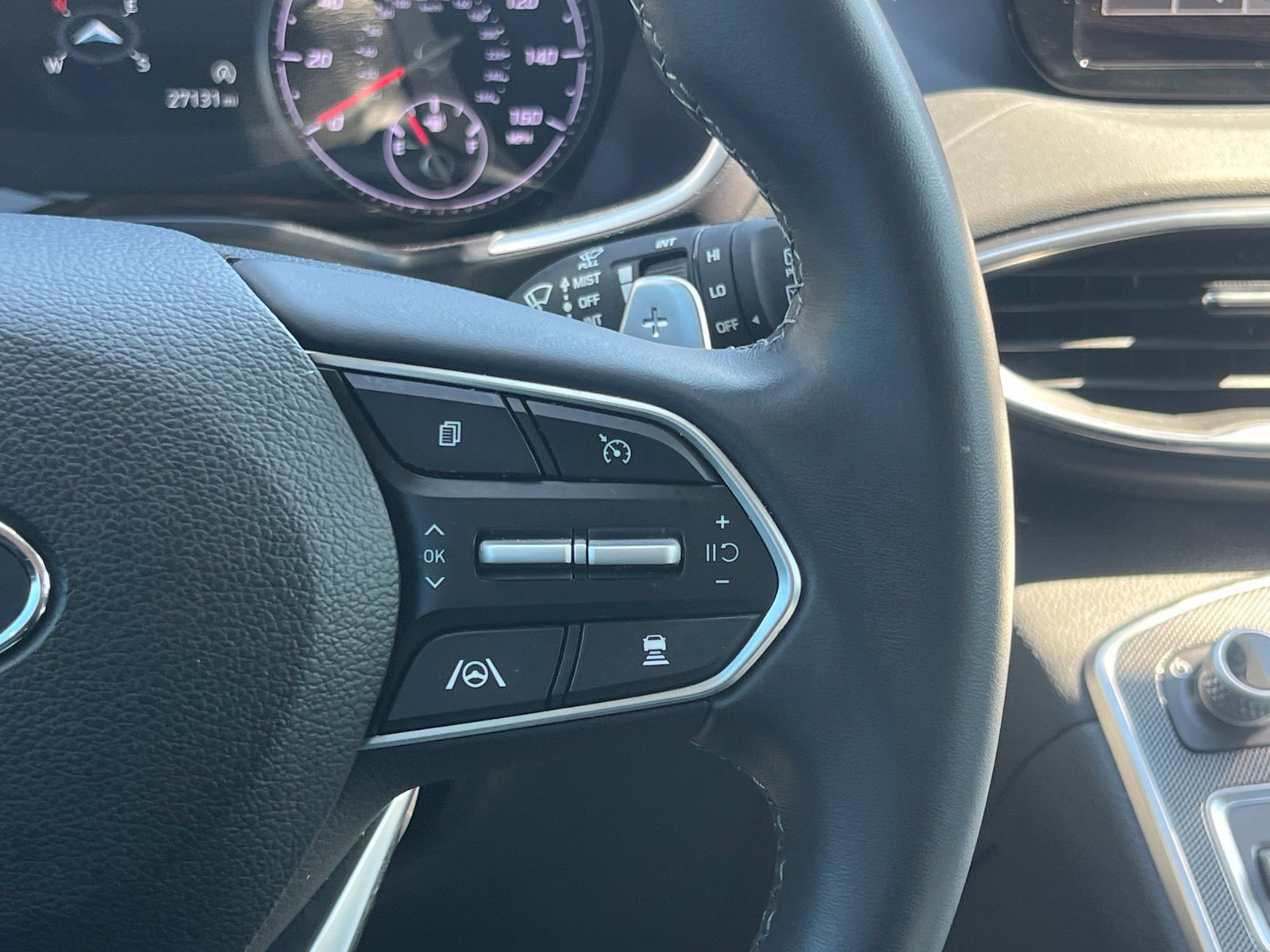 Certified 2023 Hyundai Santa Fe SEL FWD image 27