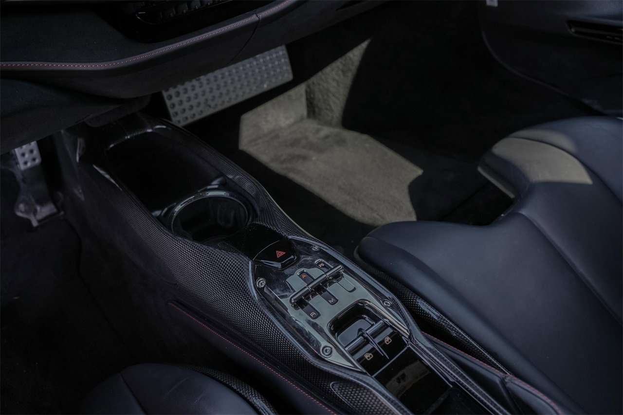 Used 2021 Ferrari SF90 Stradale Base image 28