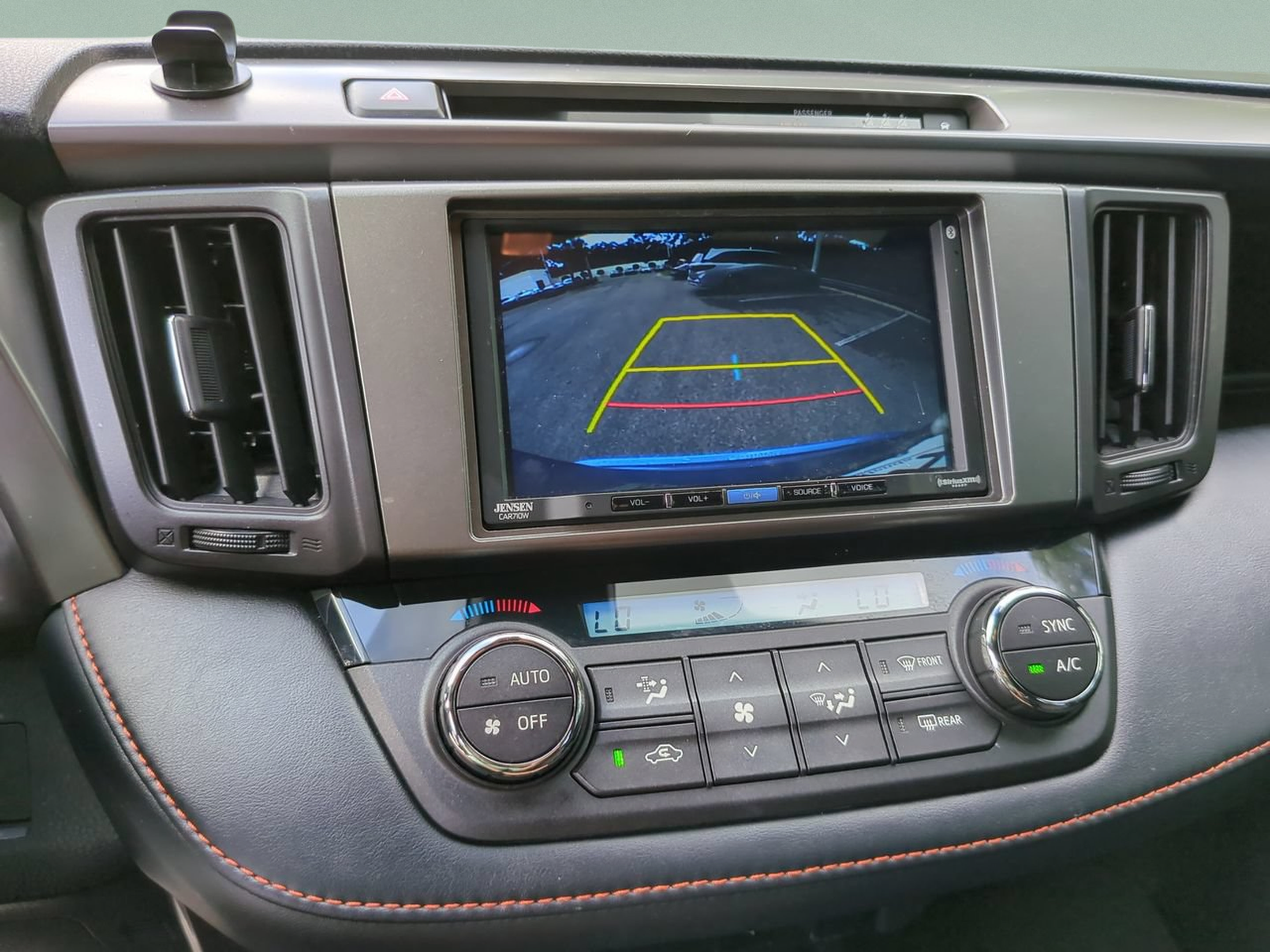 Used 2018 Toyota RAV4 SE w/ Cargo Management Package FWD image 25