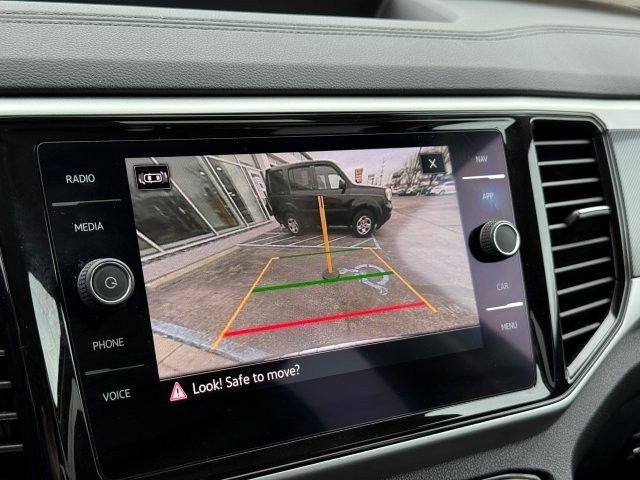 Used 2022 Volkswagen Atlas SEL Premium image 28