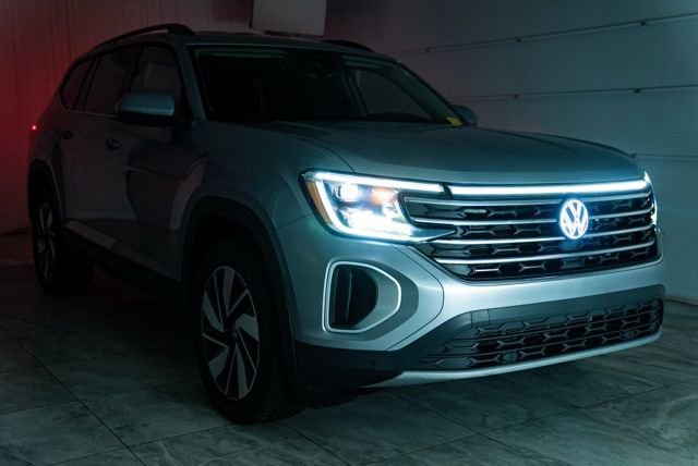 Used 2025 Volkswagen Atlas SE image 38