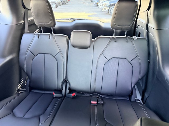 New 2027 Chrysler Pacifica LX FWD image 21
