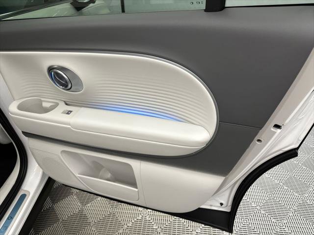 New 2026 Hyundai Ioniq 9 SEL image 17