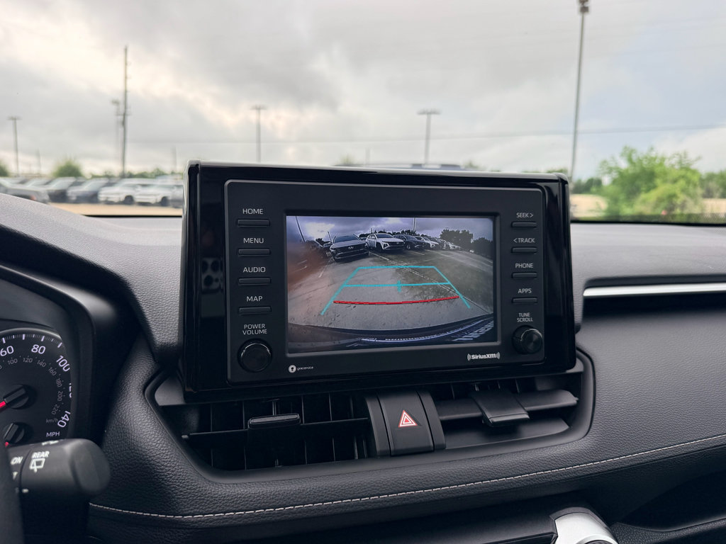 Used 2022 Toyota RAV4 LE FWD image 18