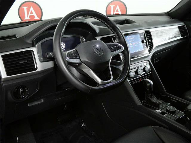 Used 2023 Volkswagen Atlas Cross Sport SE w/ Panoramic Sunroof Package image 16