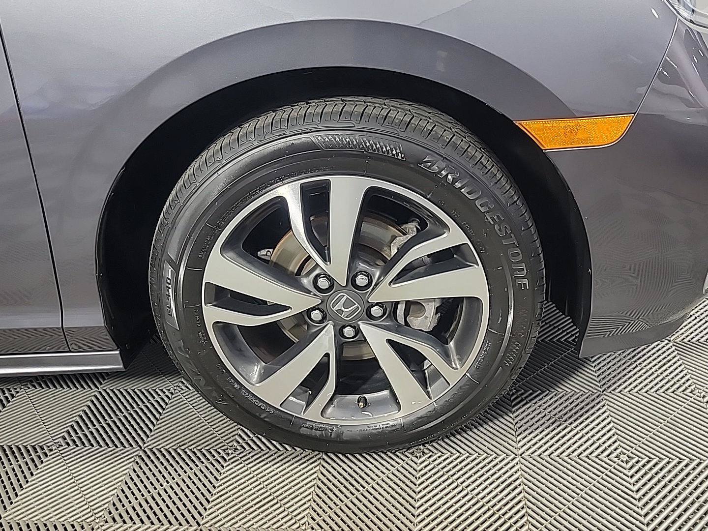 Certified 2024 Honda Odyssey Touring image 3