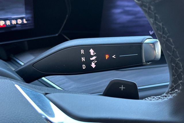 New 2026 Chevrolet Suburban LS image 29