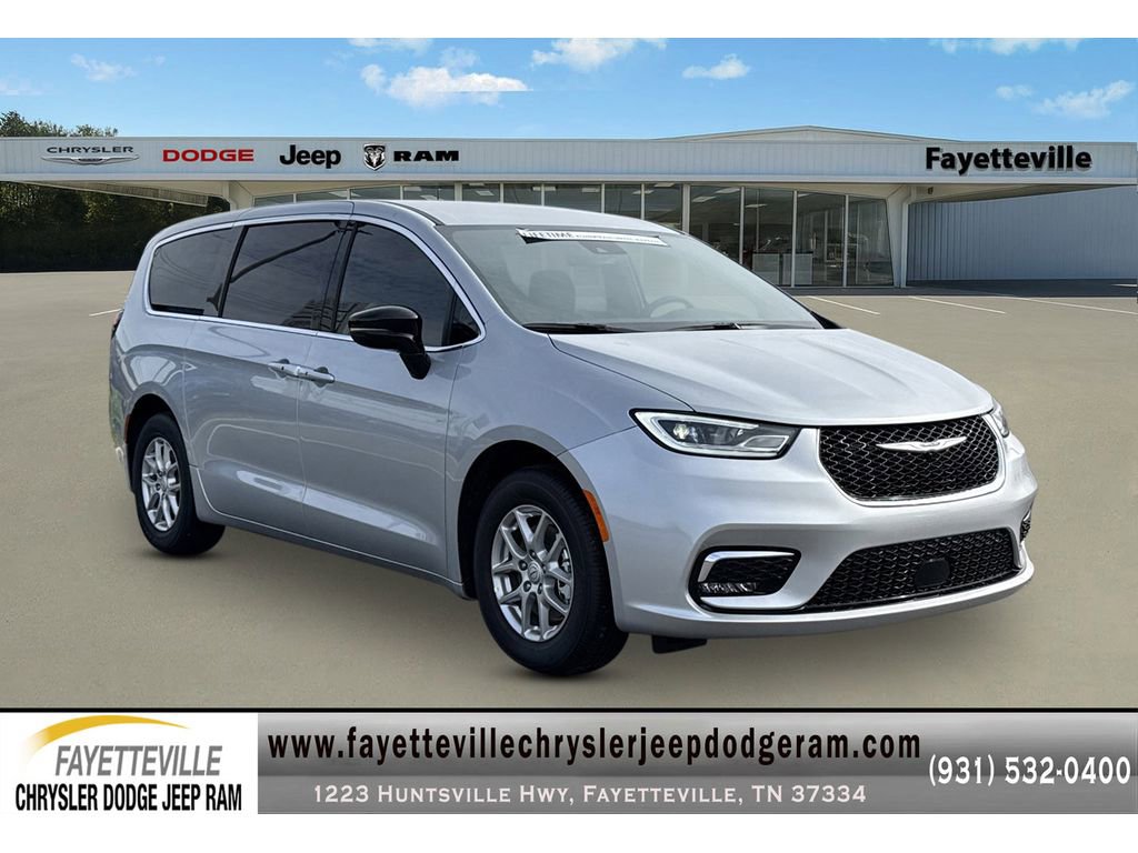 New 2026 Chrysler Pacifica Select image 1