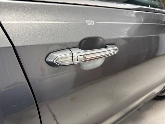 Used 2023 Cadillac XT4 Premium Luxury w/ Enhanced Visibility Package FWD image 23