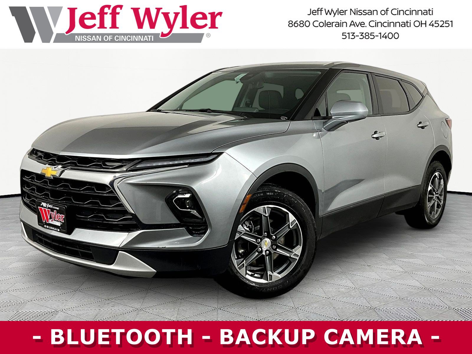Used 2025 Chevrolet Blazer LT AWD/4WD image 1