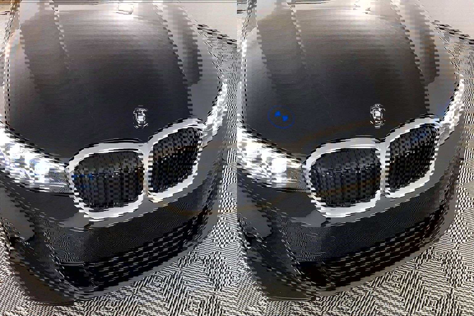 Certified 2023 BMW 330e xDrive w/ Premium Package image 28