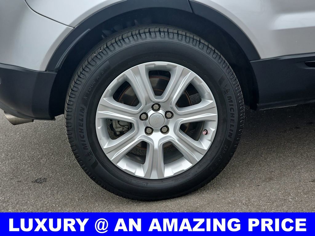 Used 2019 Land Rover Range Rover Evoque SE Premium image 38
