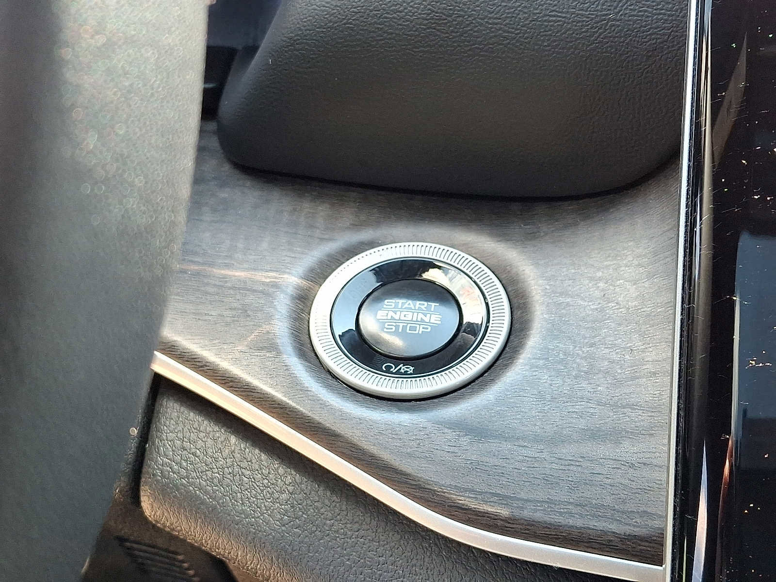 Used 2024 Jeep Grand Cherokee Limited 4xe image 28