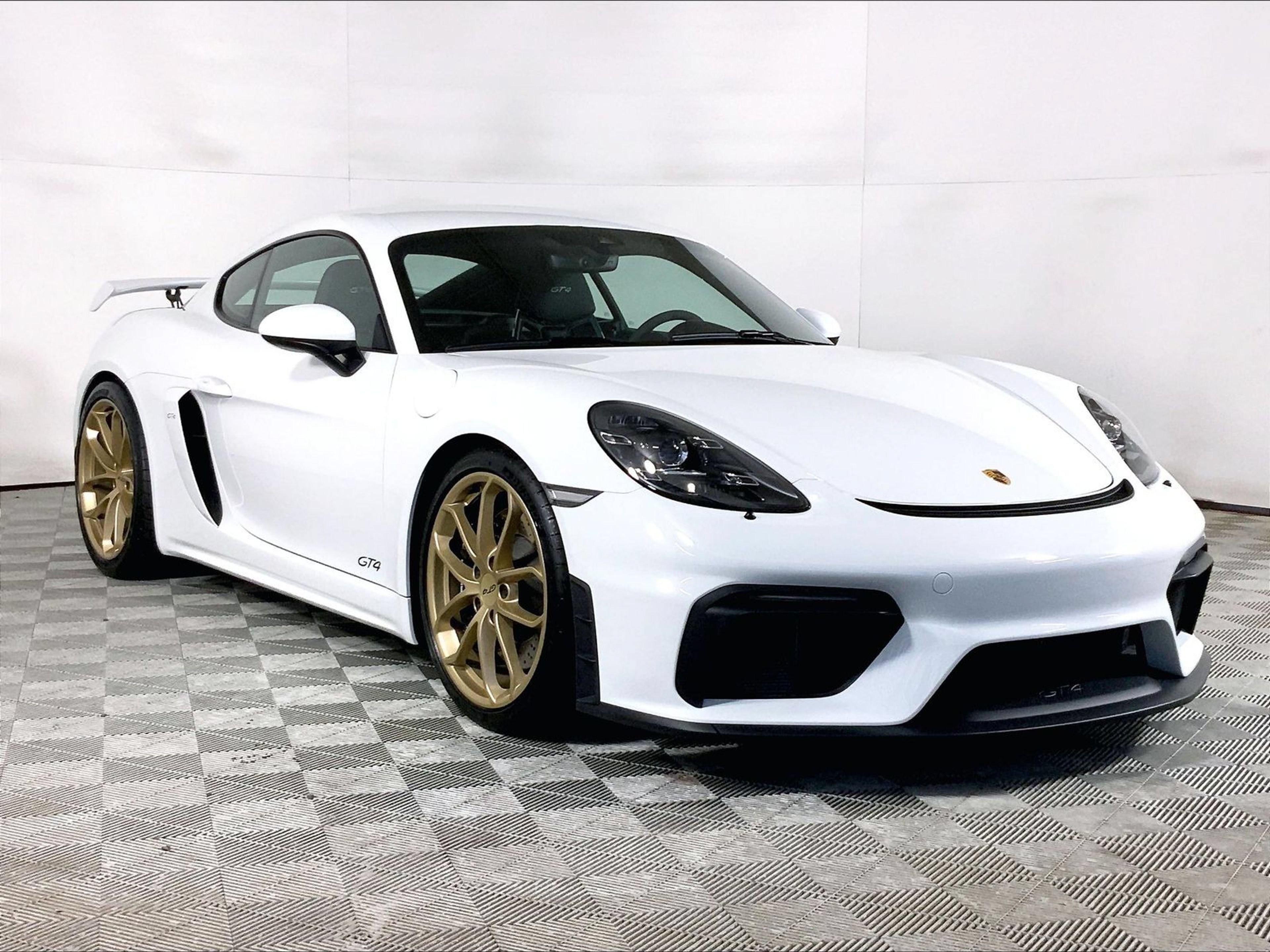 Certified 2020 Porsche 718 Cayman GT4 RWD image 7