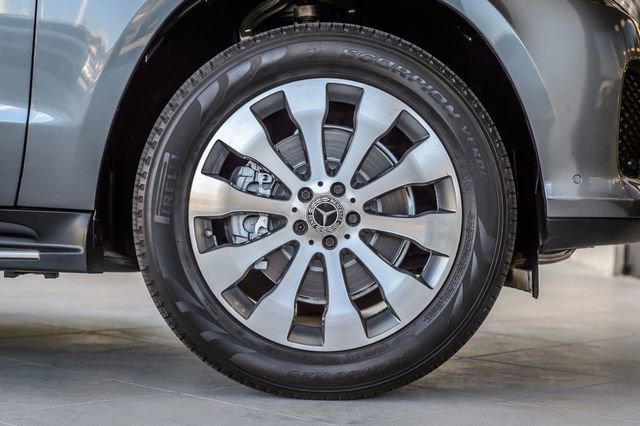 Used 2017 Mercedes-Benz GLS 450 4MATIC image 16