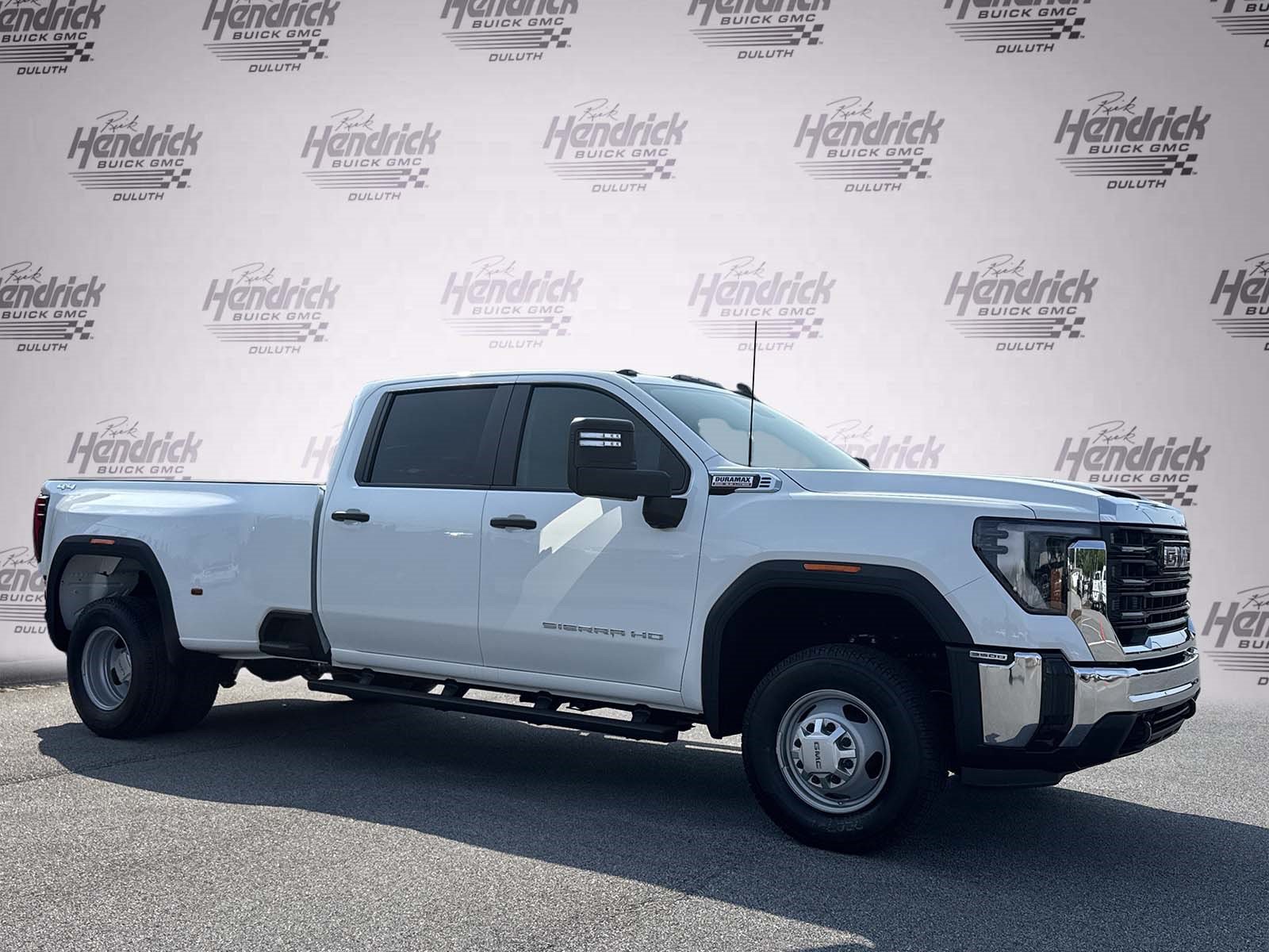 New 2026 GMC Sierra 3500 Pro AWD/4WD image 2