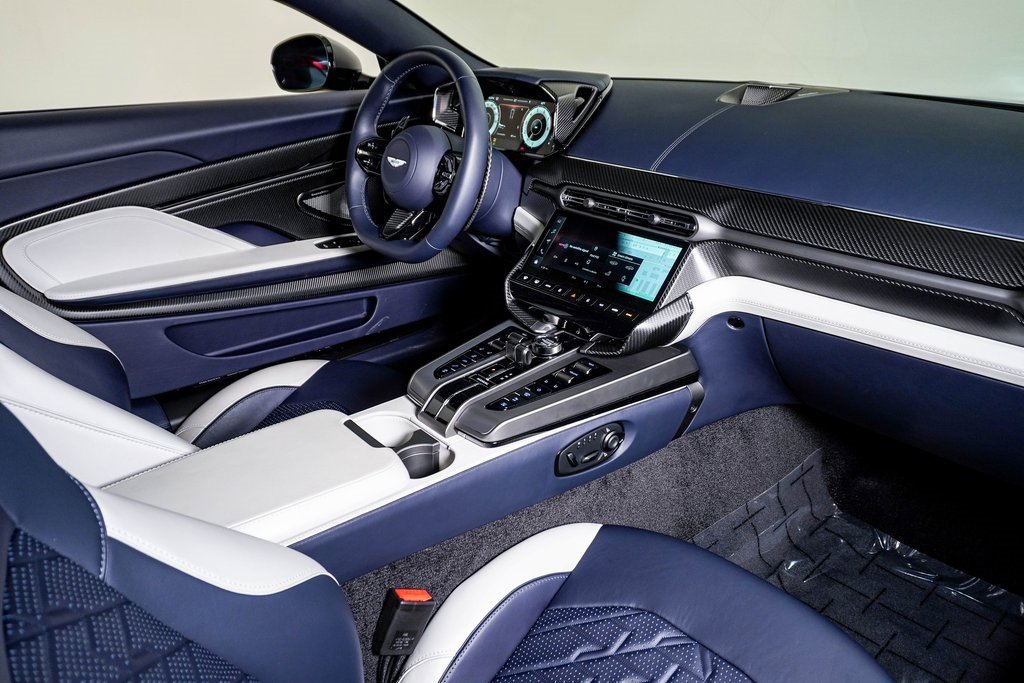 New 2025 Aston Martin Vanquish image 17
