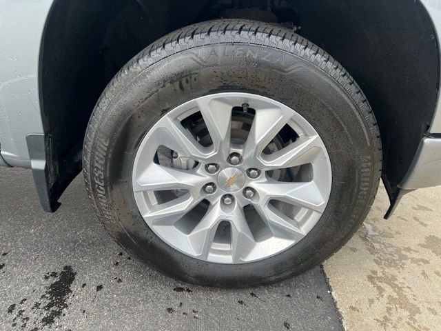 Used 2024 Chevrolet Silverado 1500 Custom image 6