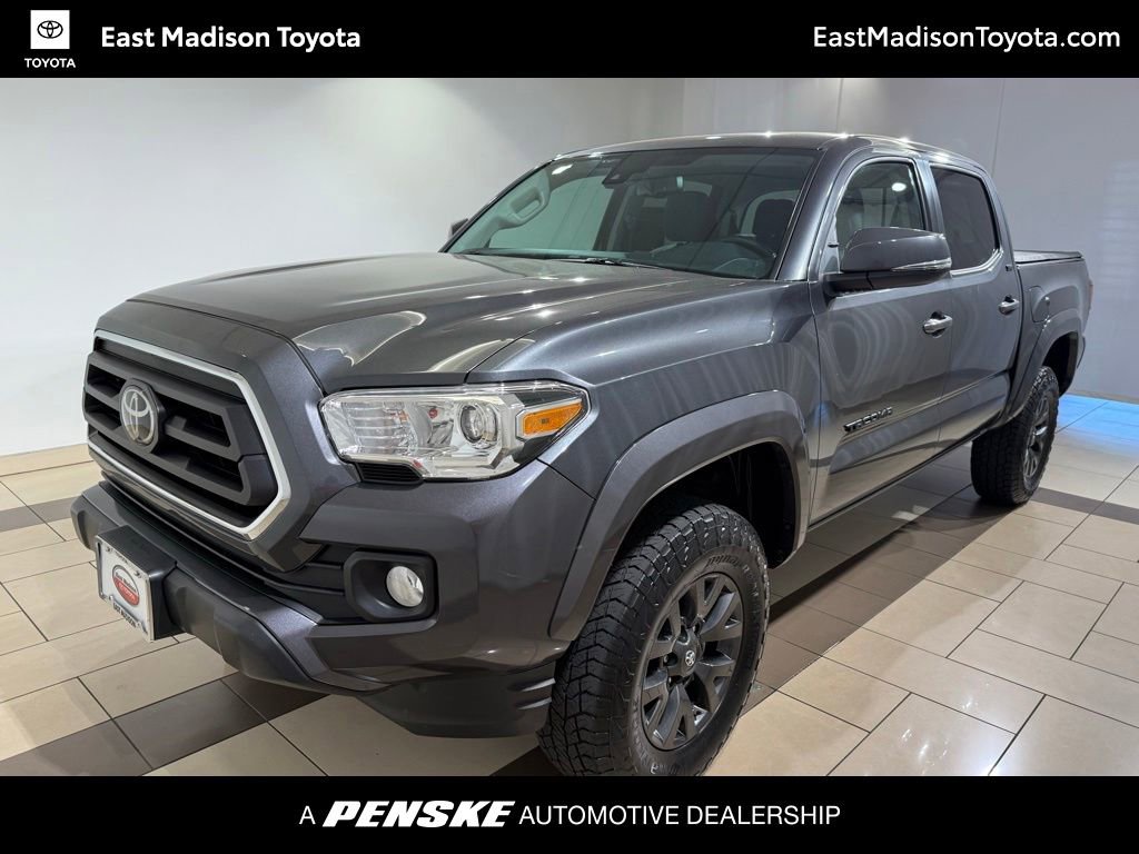 Certified 2020 Toyota Tacoma SR5 w/ Technology Package AWD/4WD image 1