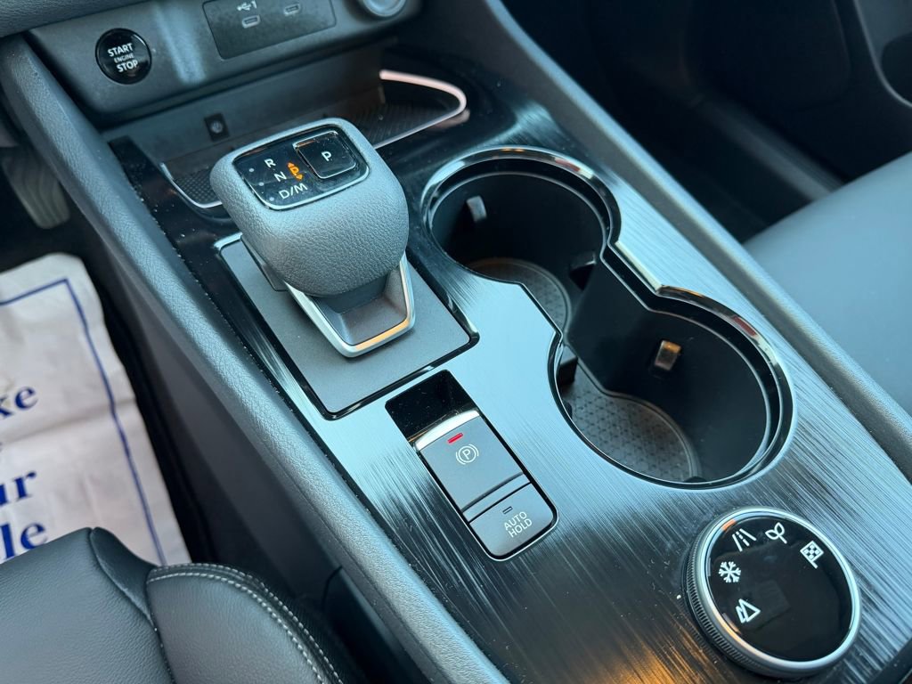 Certified 2025 Nissan Rogue SL image 15